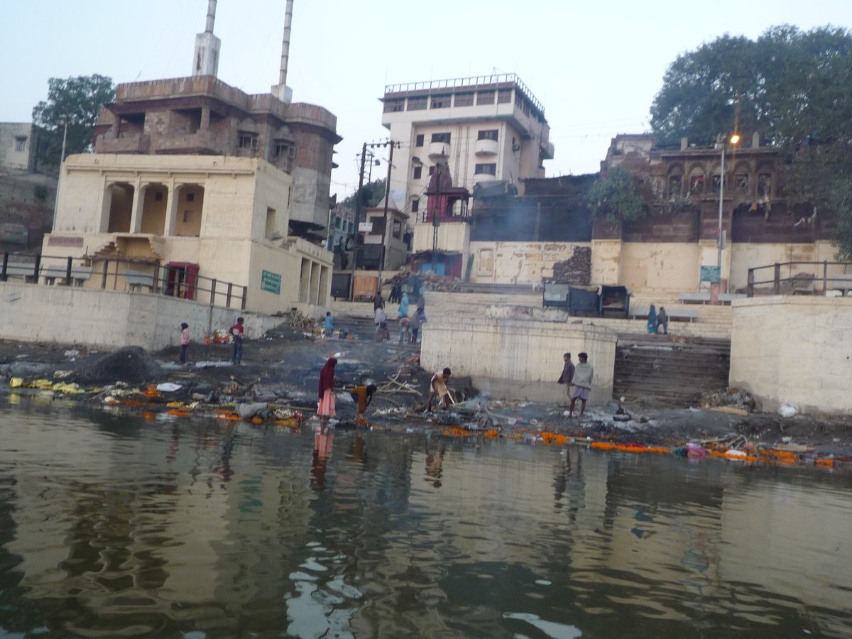 Sunrise - Bank of river Ganga59